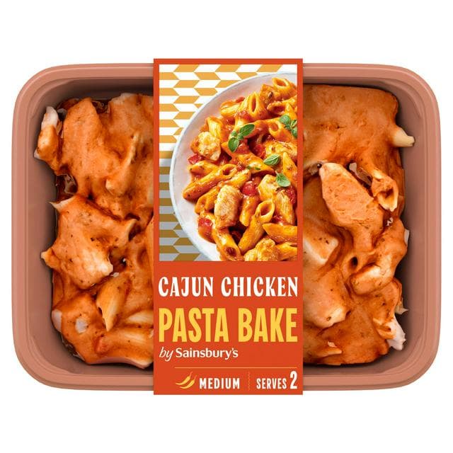 Sainsbury's 750g Cajun Chicken Pasta Bake - gallery image 1