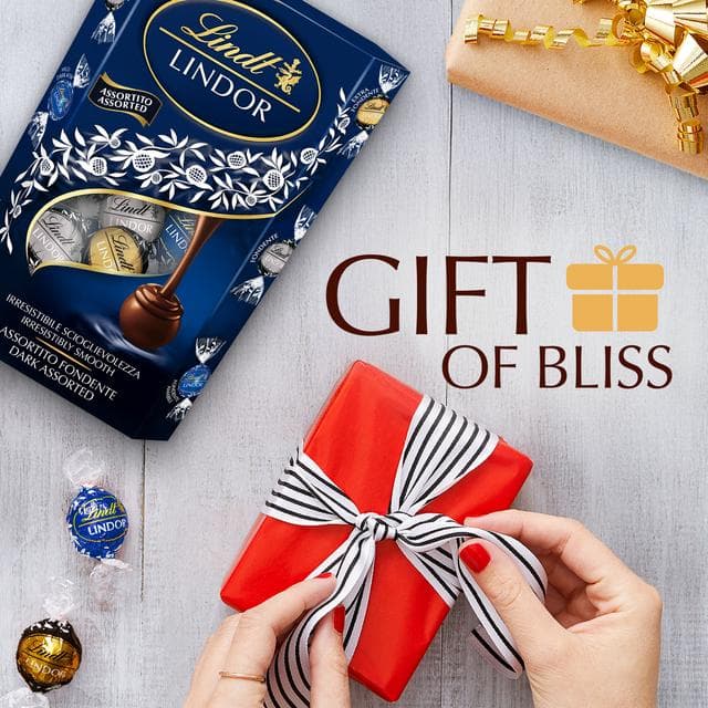 Lindt Lindor 337g Dark Chocolate Assorted Truffles - gallery image 3
