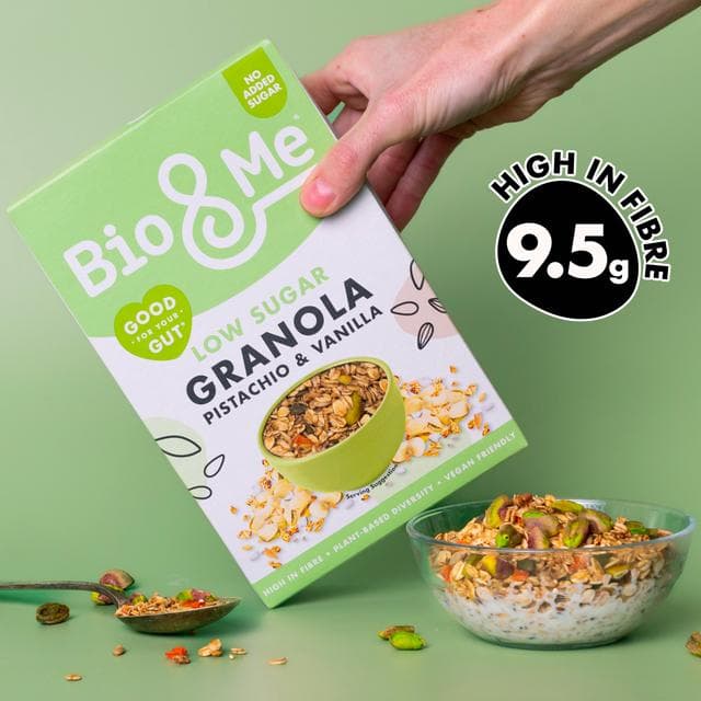 Bio&Me 360g Pistachio & Vanilla Low Sugar Granola Breakfast Cereal - gallery image 4