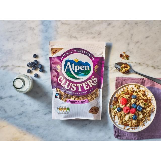Alpen Clusters 400g Fruit & Nut Granola Breakfast Cereal - gallery image 3