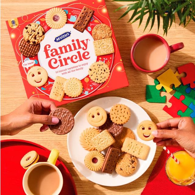 McVitie's Family Circle 400g Biscuit - gallery image 3