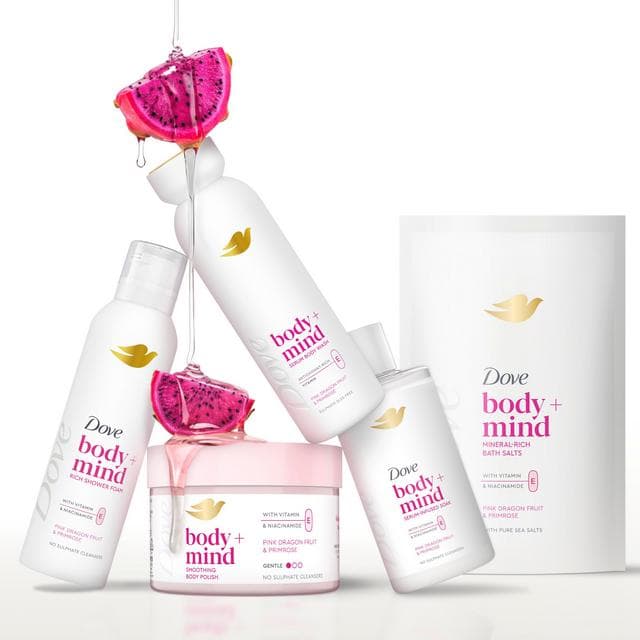 Dove Body + Mind 400ml Pink Dragon Fruit & Primrose Serum Infused Bath Soak - gallery image 5