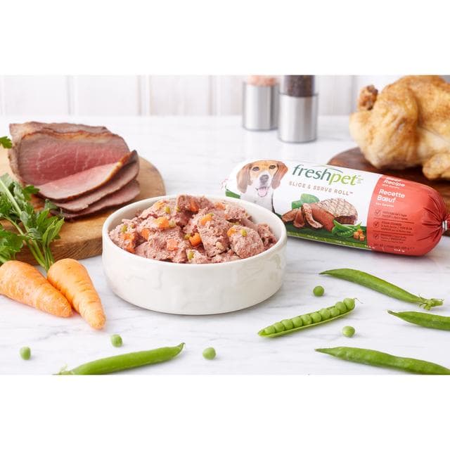 Freshpet 700g Beef Recipe with Peas & Carrots Fresh Dog Food - gallery image 3