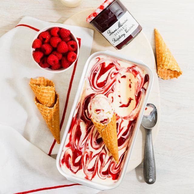 Bonne Maman 370g Seedless Raspberry Conserve - gallery image 5